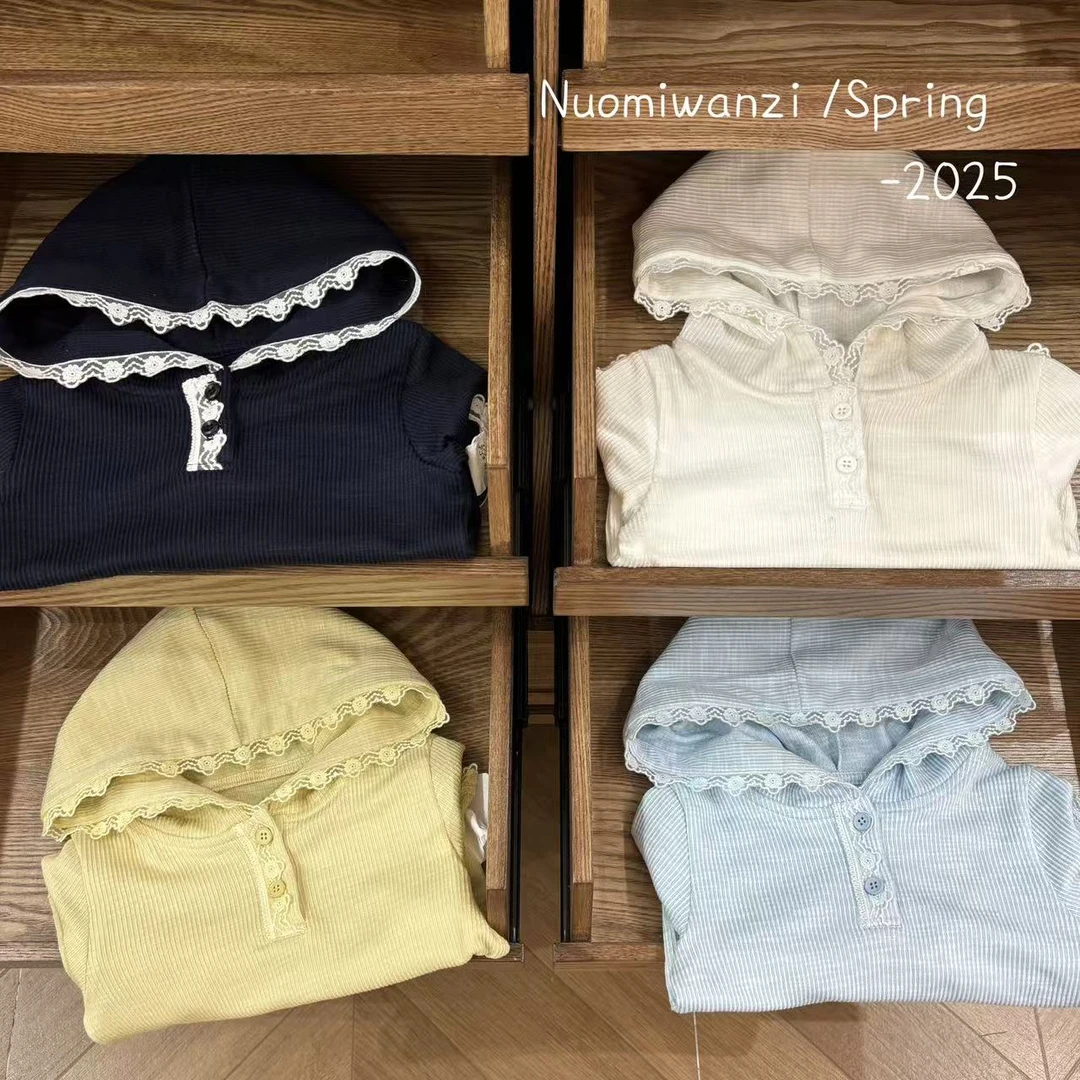 丸子十【现货】儿童竹节麻棉坑条花边连帽打底衫（春款）WZJ-22129