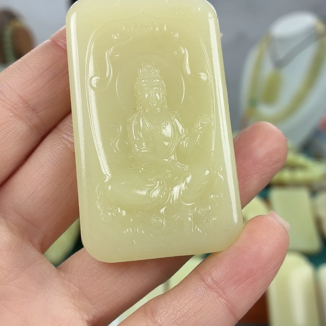 鸭***地和田玉（黄玉）未镶嵌颈饰