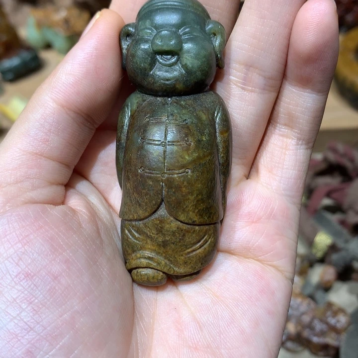 未镶嵌岫岩河磨玉（透闪石质玉）把件