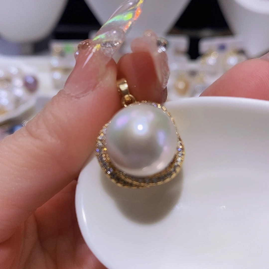 淡水珍珠颈饰合金