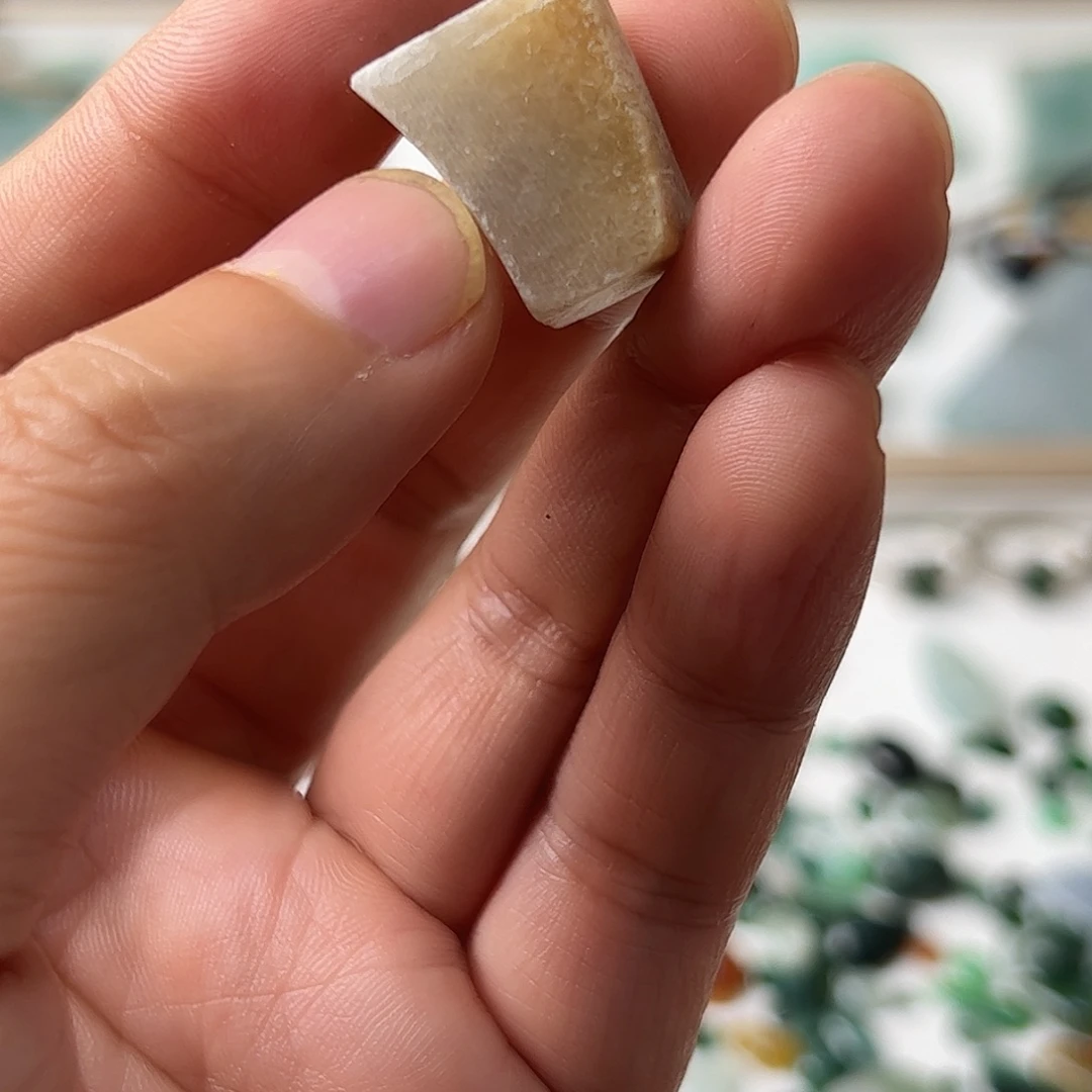 翡翠未镶嵌毛衣链