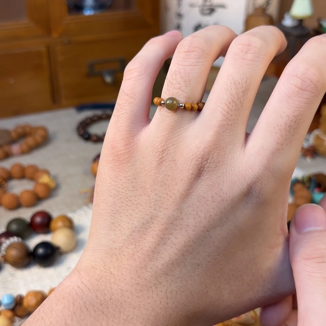 非洲檀香无事牌且莫唐橄榄核戒指