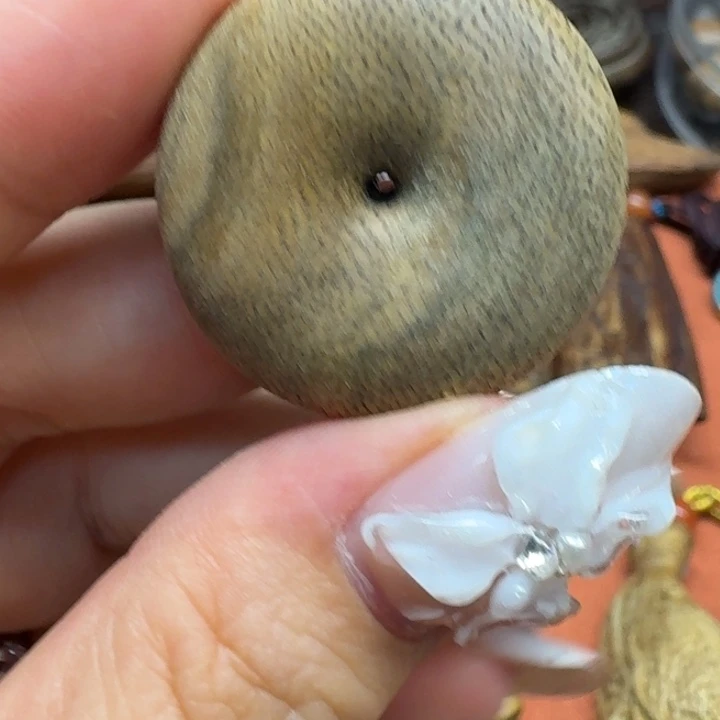 大叶紫檀（黑酸枝木类）