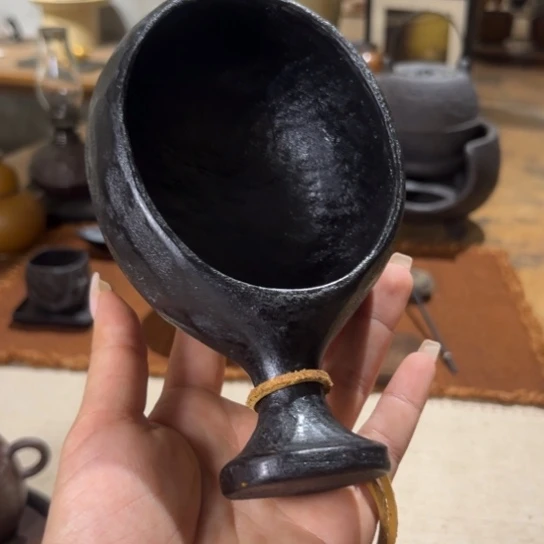 景德镇鱼和熊手工陶艺