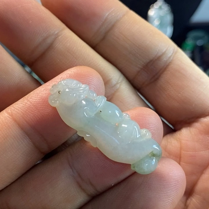 翡翠未镶嵌颈饰天然缅甸翡翠A货吊坠手牌