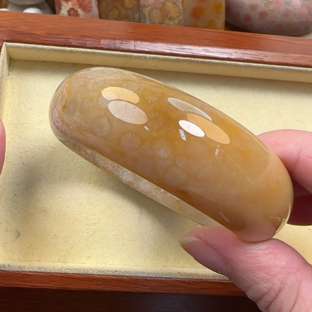 硅化珊瑚（珊瑚玉）未镶嵌手镯53-55圈