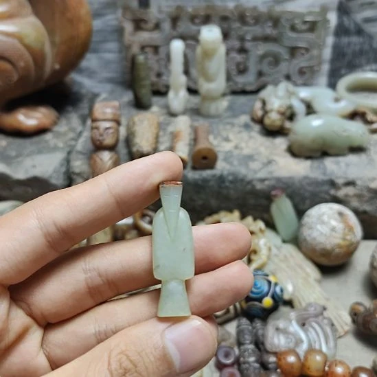 和田玉未镶嵌挂件