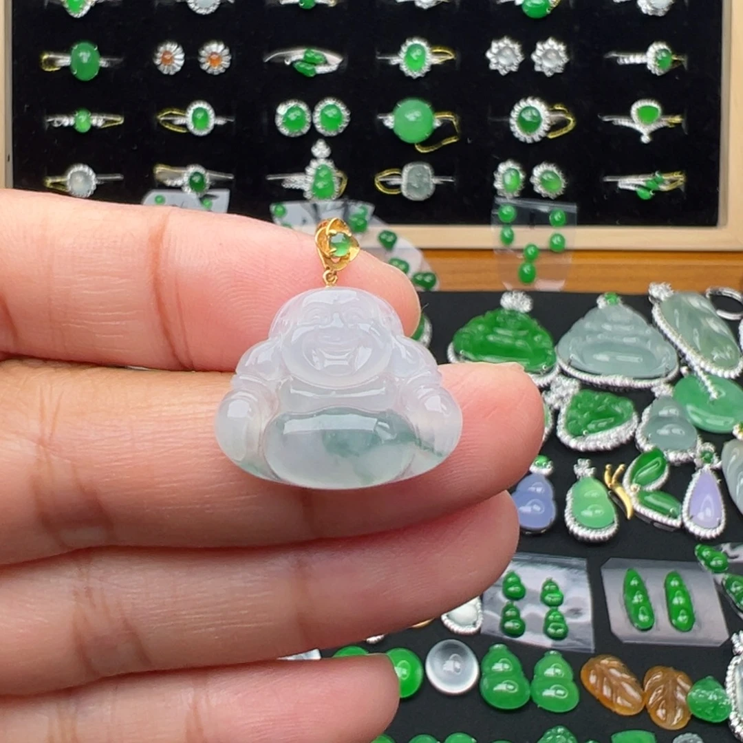 翡翠18K金镶嵌颈饰佛