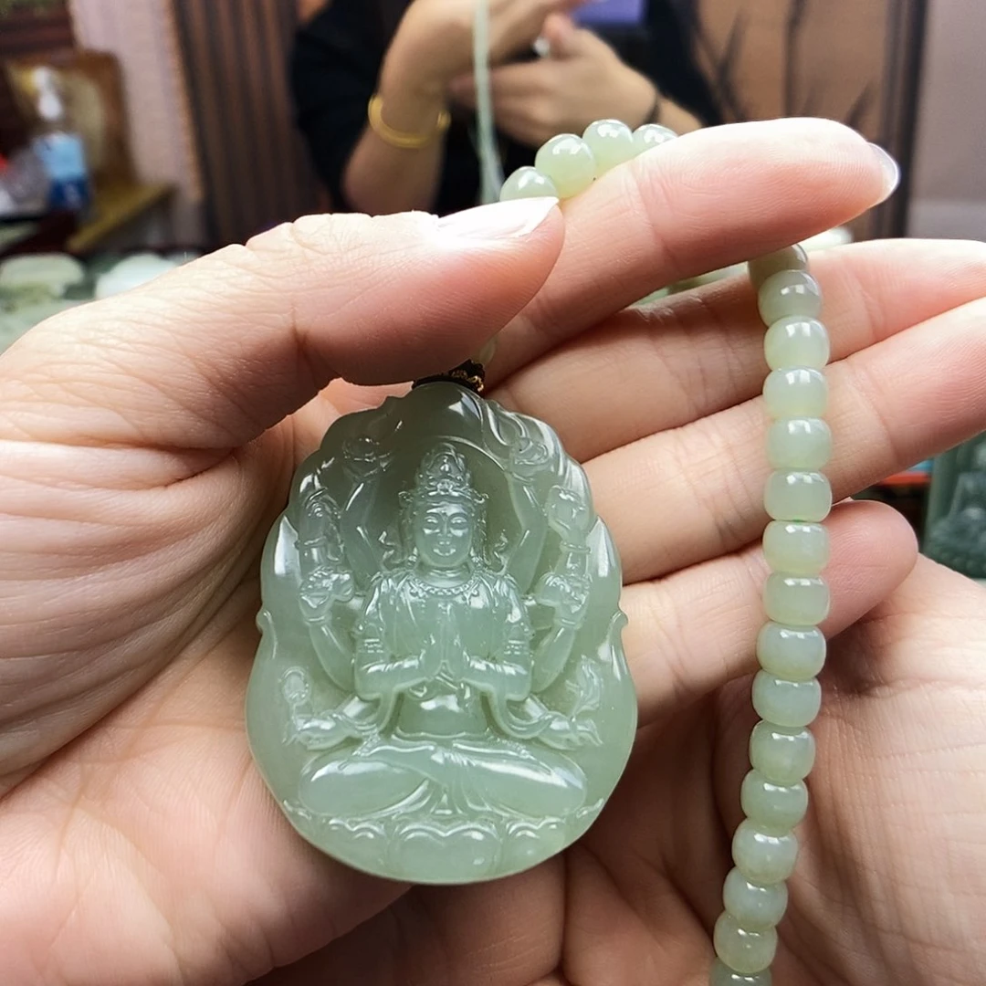 颈饰未镶嵌和田玉雨**荹