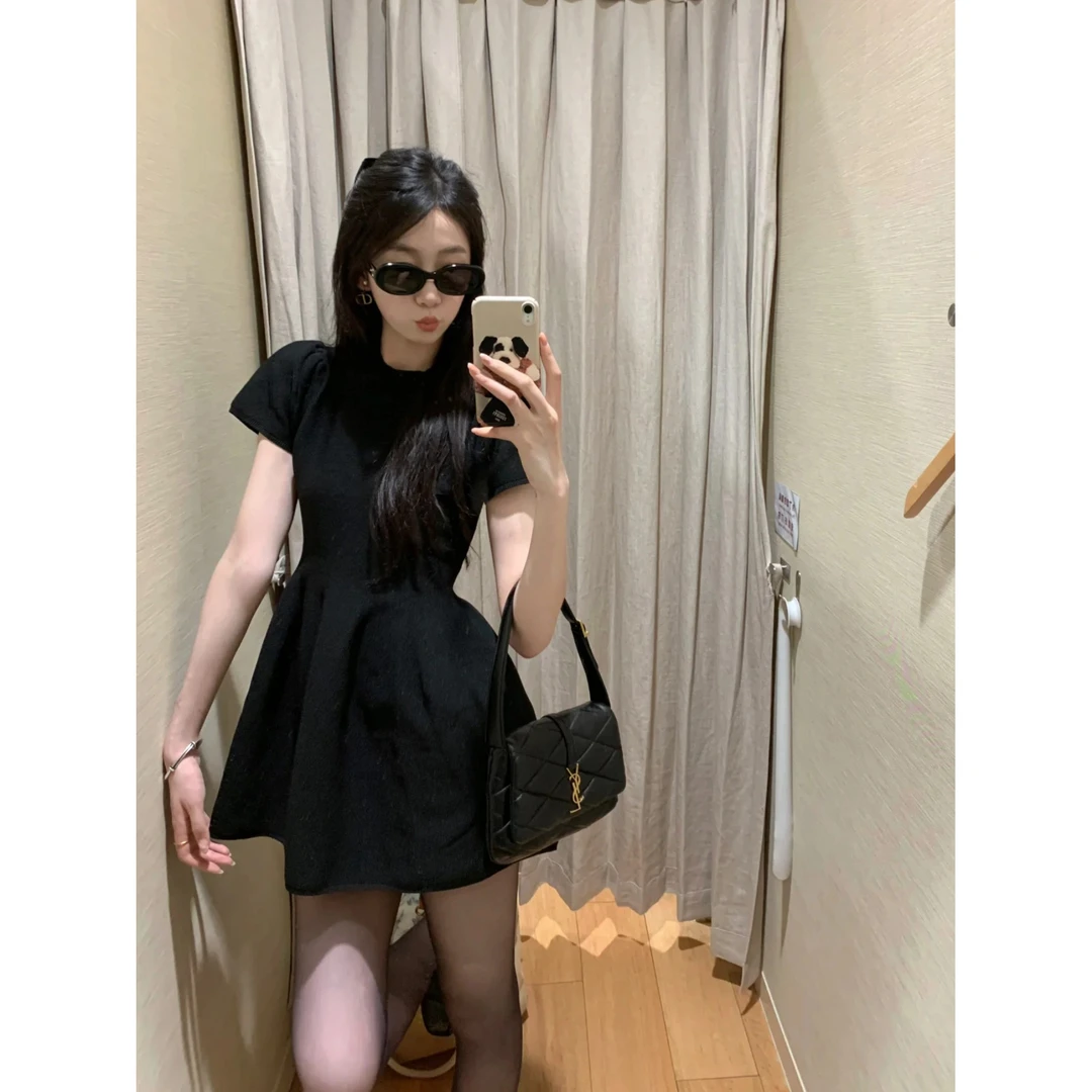 高级感短袖针织连衣裙女收腰显瘦a字蓬蓬裙气质小黑裙小个子夏季