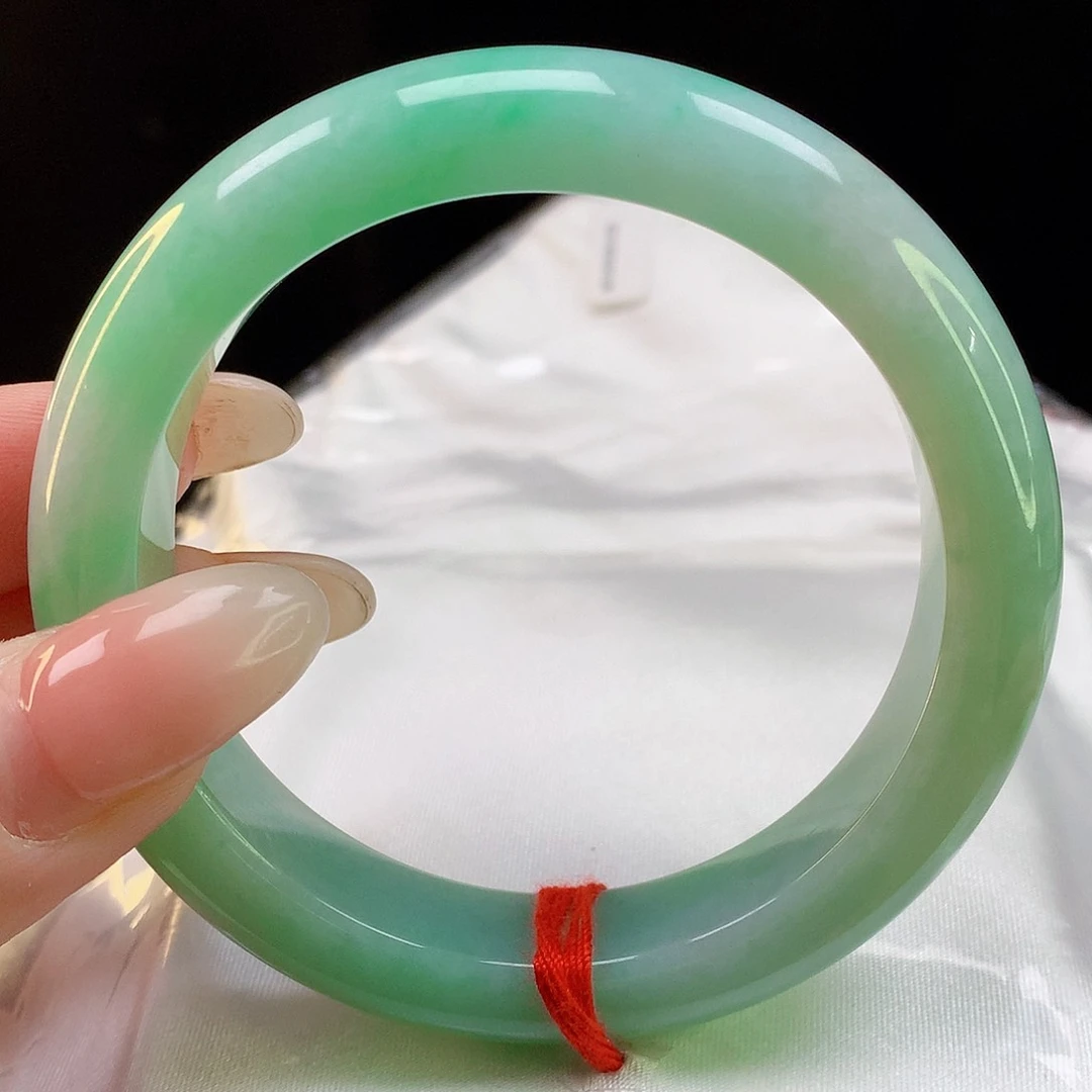 翡翠手镯未镶嵌天然翡翠8222