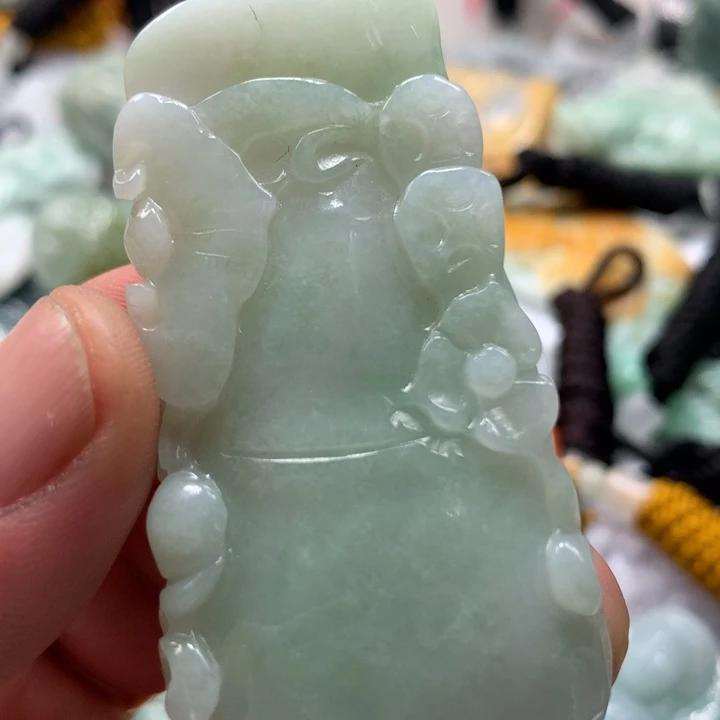 翡翠未镶嵌颈饰保真天然a货翡翠