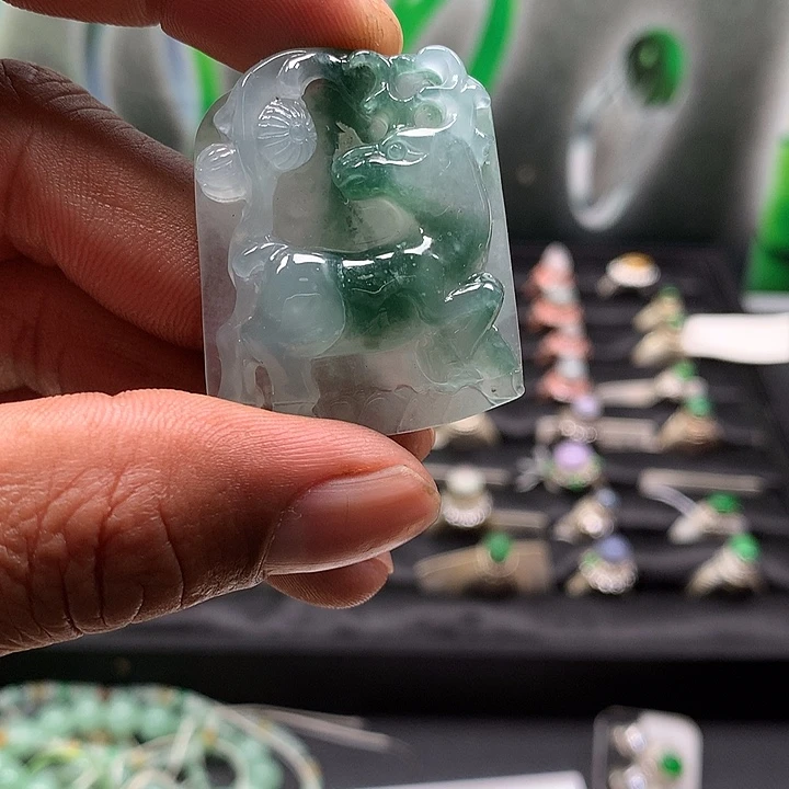 翡翠裸石缅甸天然A货翡翠