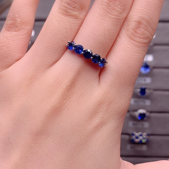 银S925镶嵌蓝宝石戒指
