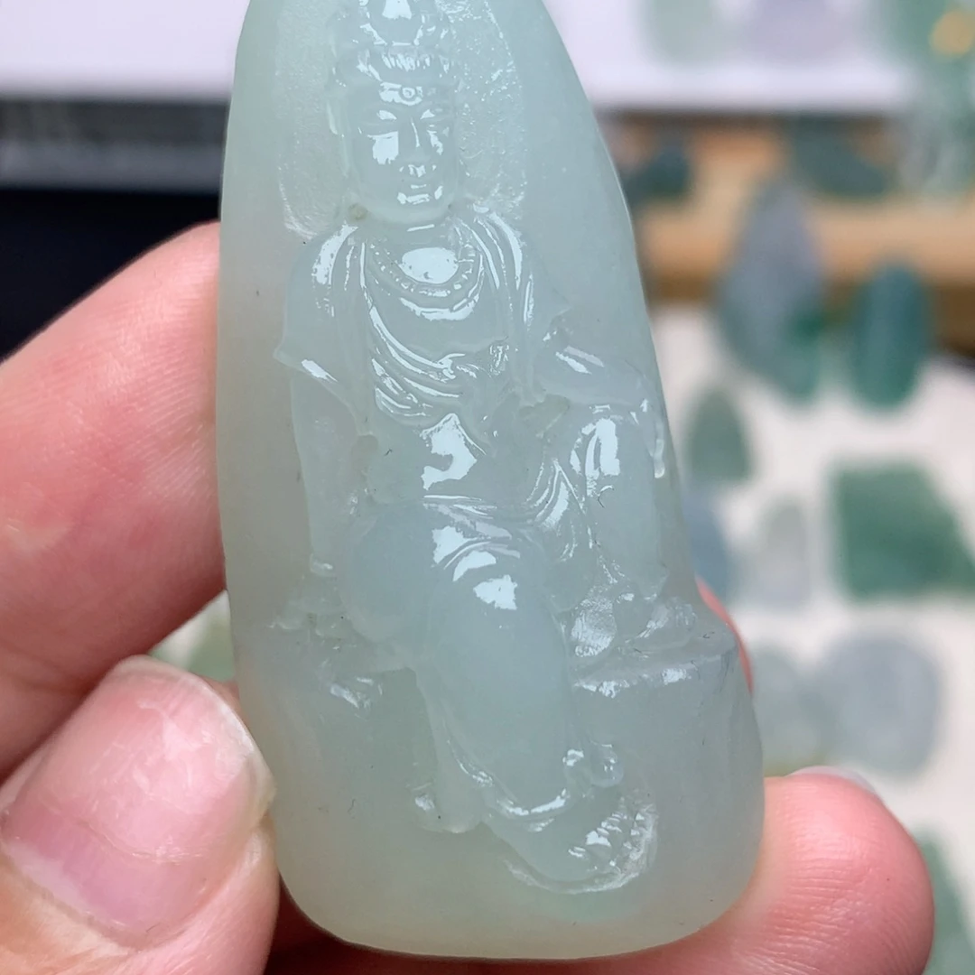 未镶嵌定制翡翠自在观音