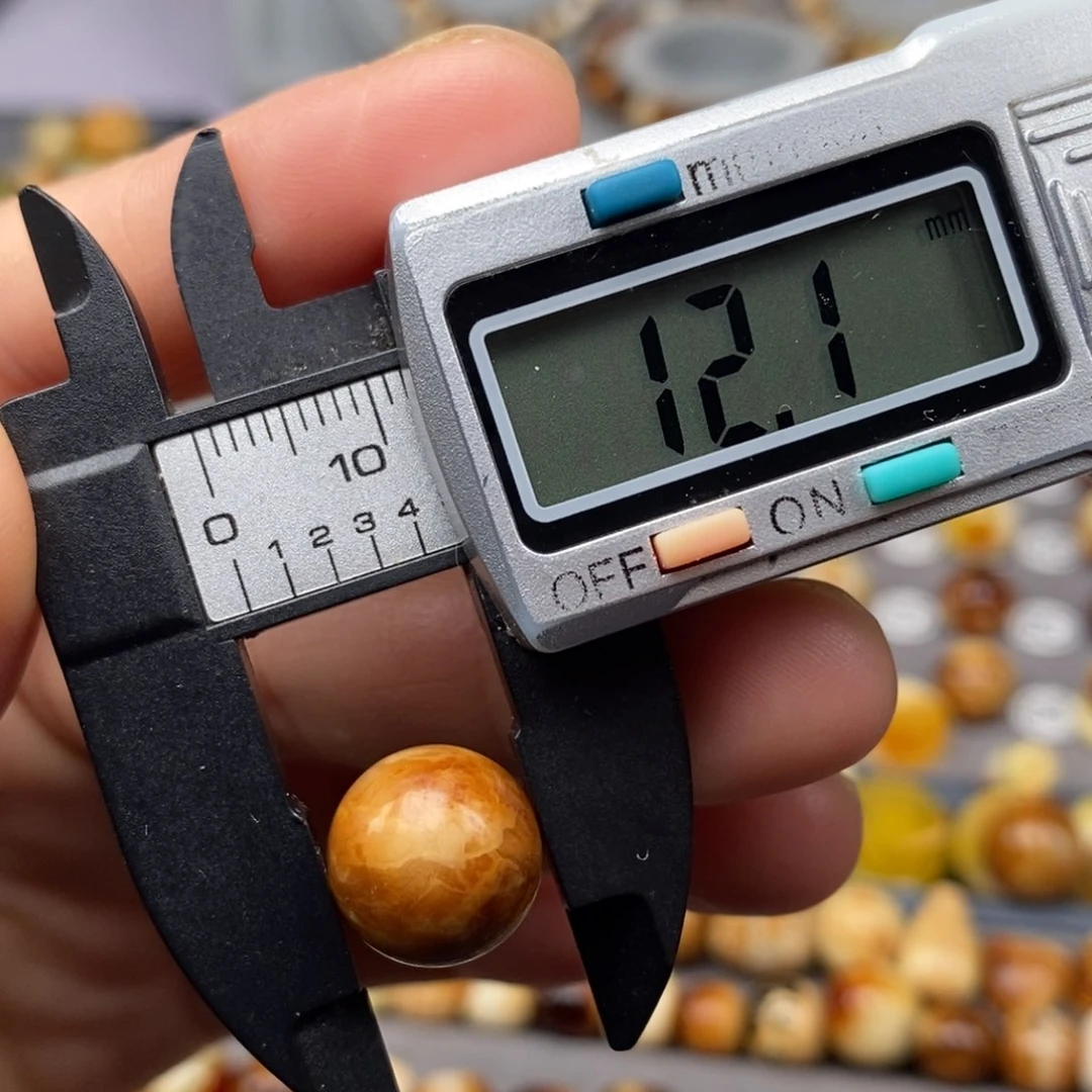 琥珀未镶嵌耳饰圆珠