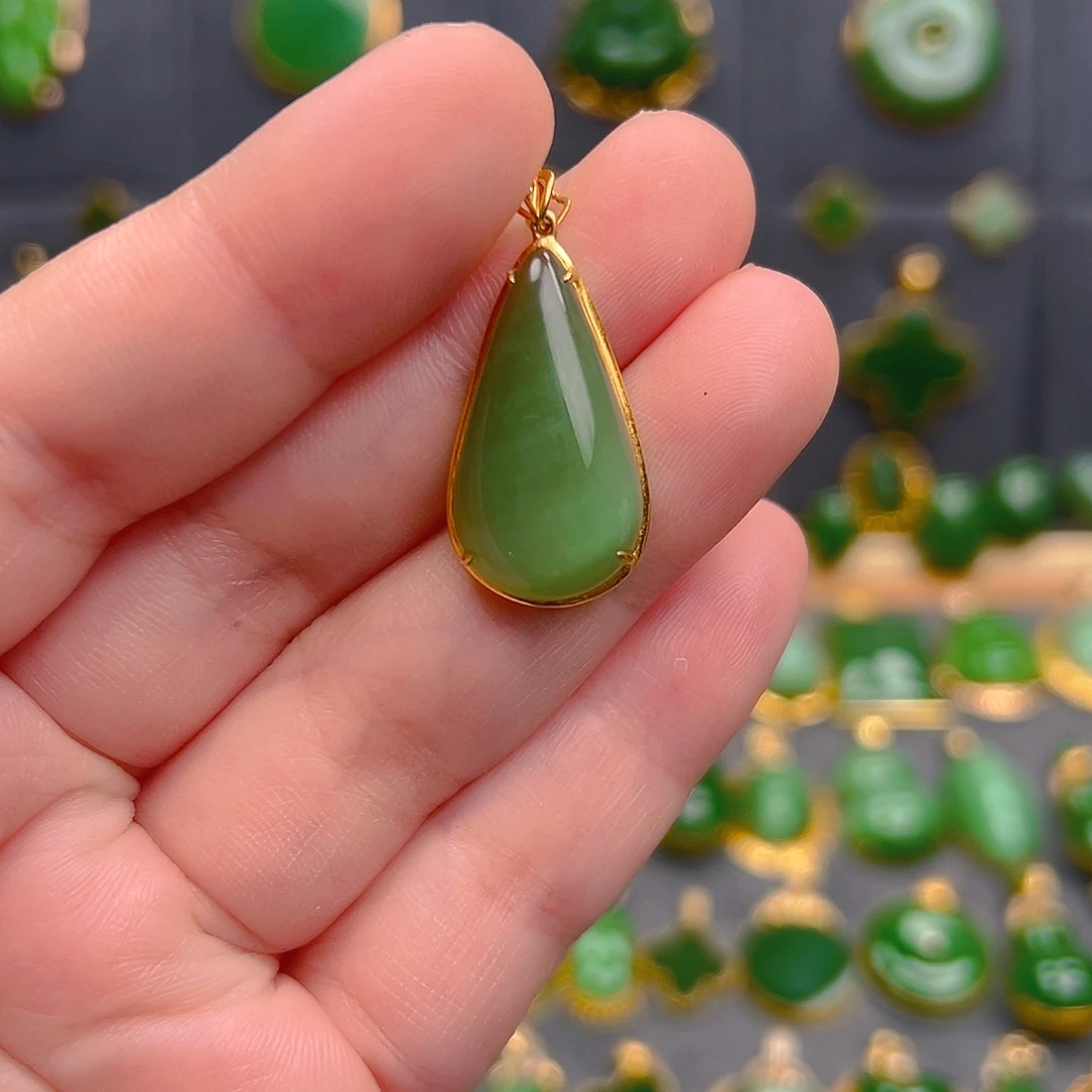 和田玉（碧玉）18K金镶嵌吊坠(不含链)