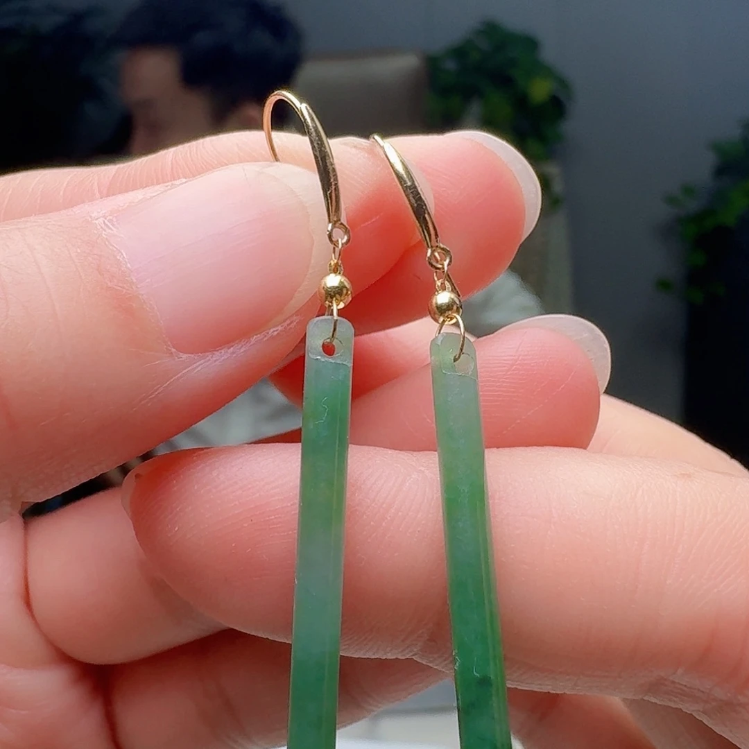 翡翠18K金镶嵌耳饰天然