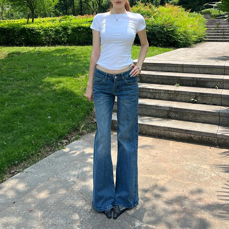 美式复古不贴腿微喇低腰牛仔裤女秋冬直筒显瘦阔腿马蹄喇叭长裤子