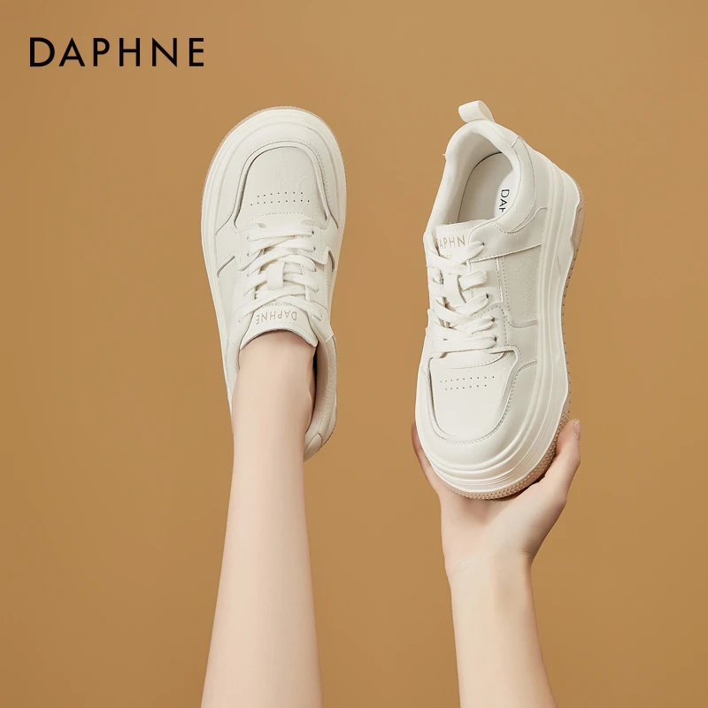 达芙妮时尚厚底小白鞋女款2025年新款春季百搭运动休闲鞋增高板鞋