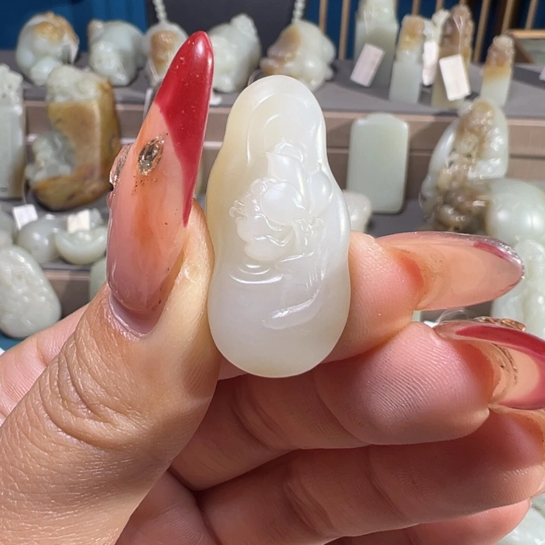 和田玉（糖玉）未镶嵌颈饰