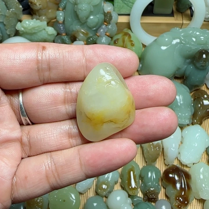 和田玉未镶嵌挂件