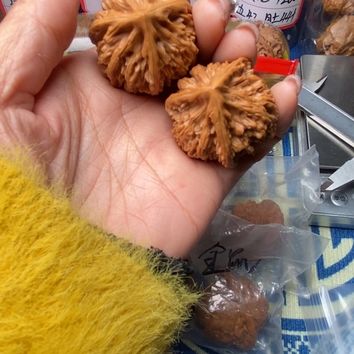 桃核吊坠三棱文山37核桃