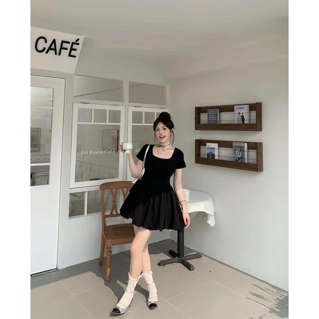 现货【黑色芭蕾】Dottie Ting（TT）法式赫本风吊带花苞连衣裙