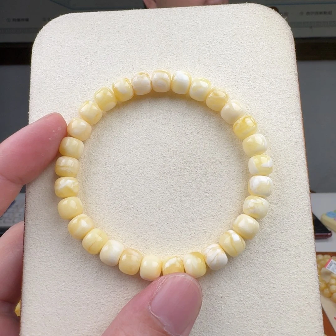 ゞ***:琥珀未镶嵌手链蜜蜡手串
