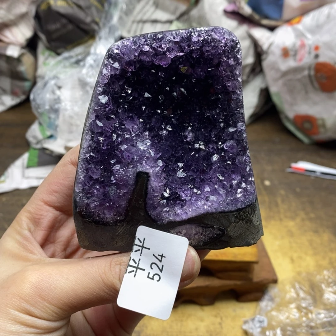 紫晶乌拉圭未镶嵌