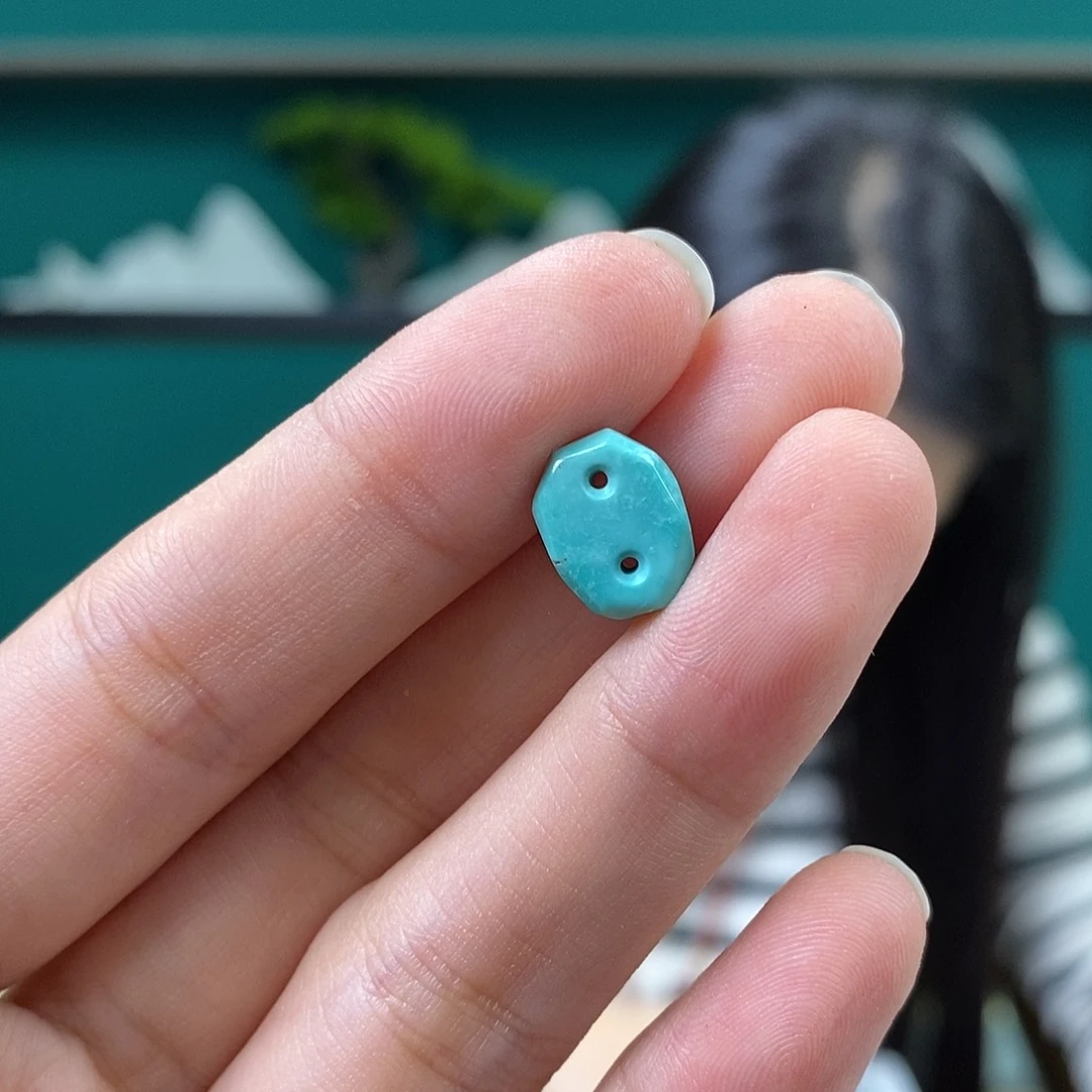 绿松石未镶嵌挂件