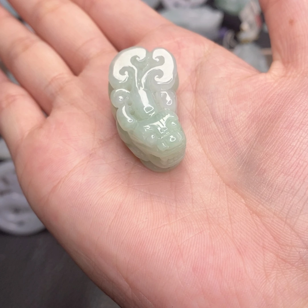 颈饰未镶嵌翡翠貔貅