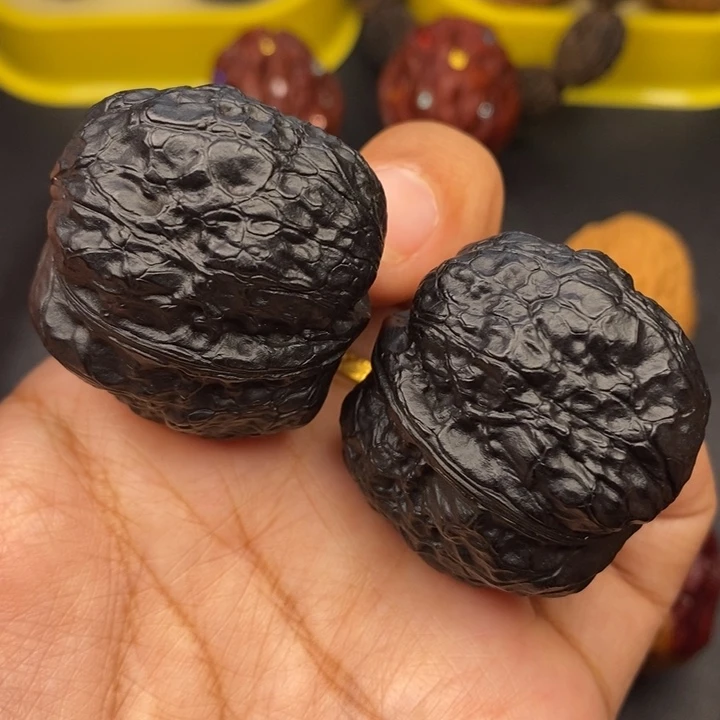 文玩核桃把件38尺元宝蟾