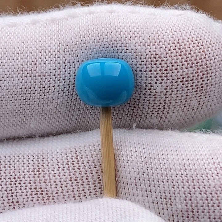 K***k绿松石未镶嵌珠宝奇石