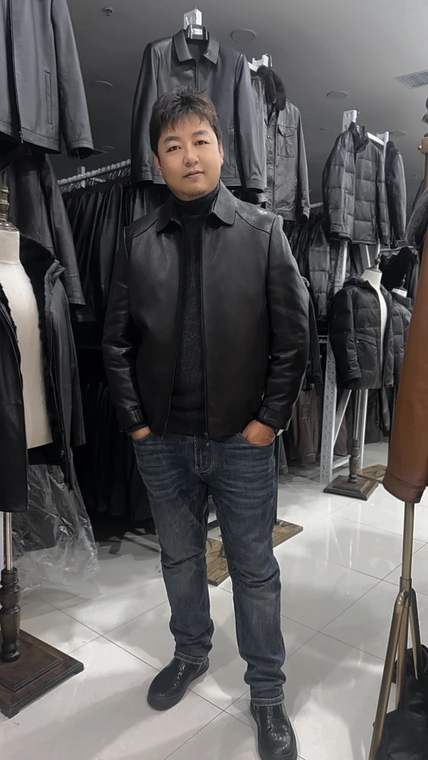 【格桑大哥】推荐的翻领内胆可以脱卸的短款男士今天皮夹克