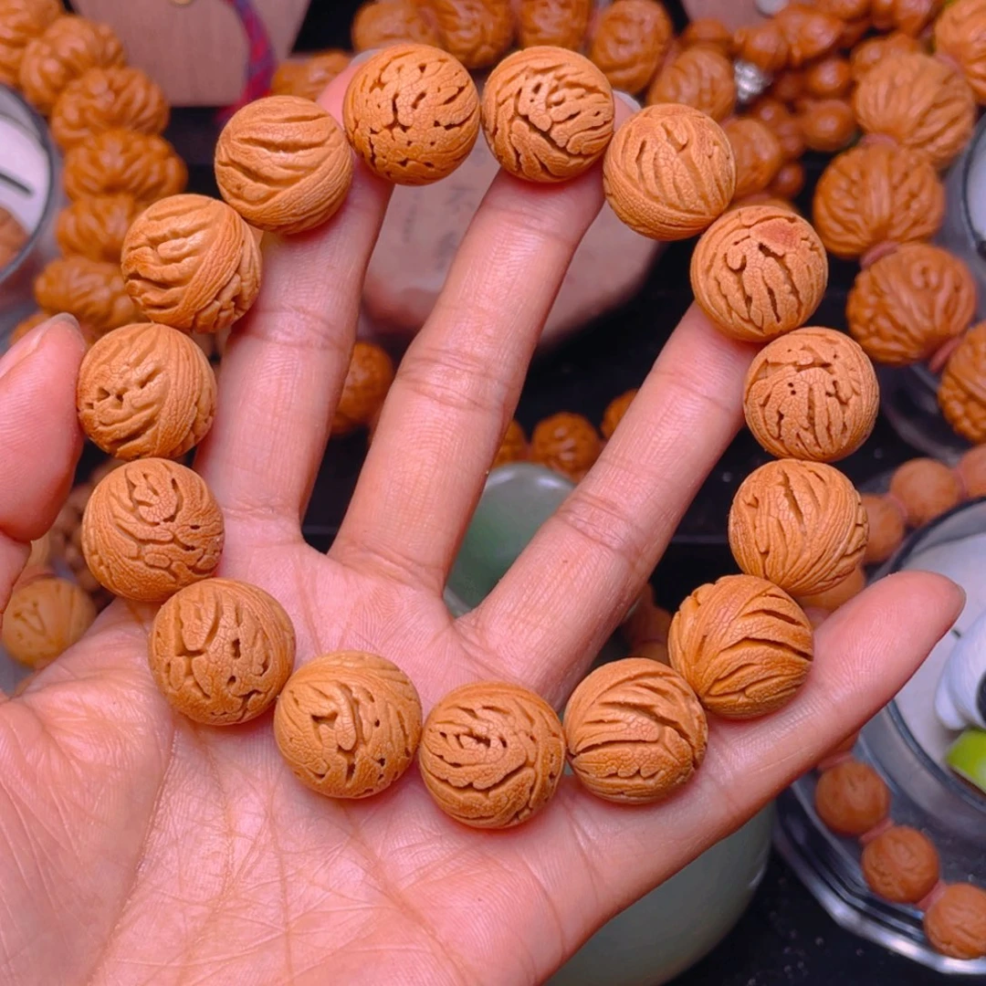 桃核吊坠桃木1.6龙鳞绣球1313