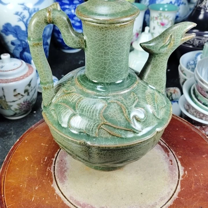 摆件柯*全手工制作的瓷器