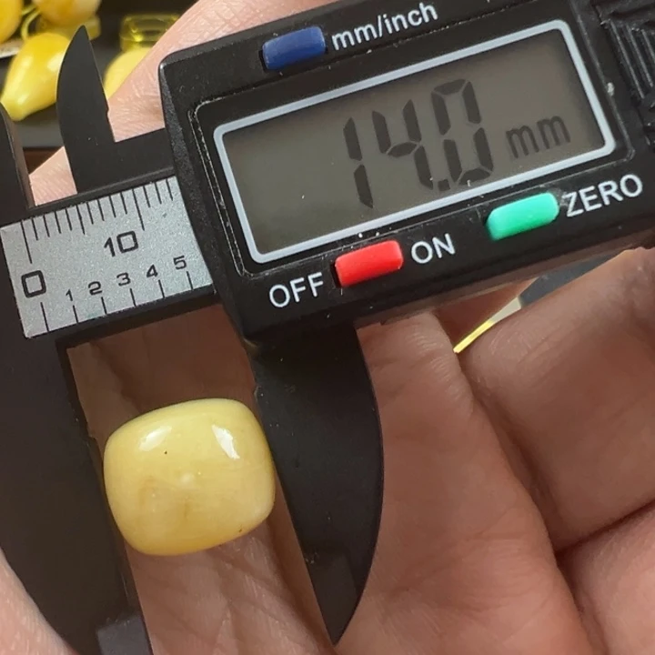 蜜蜡裸石未镶嵌26 杂