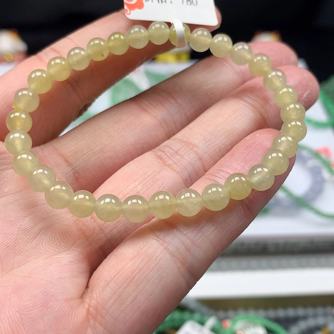 翡翠手链未镶嵌翡翠