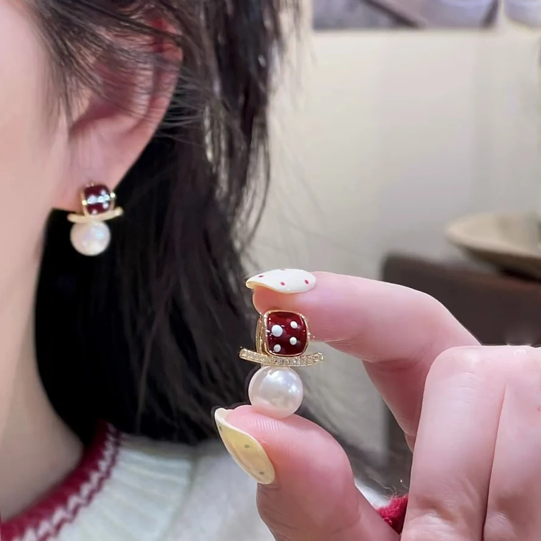铜合金耳饰 复古轻奢红色曲面珍珠耳扣耳环高级感气质时尚耳饰女