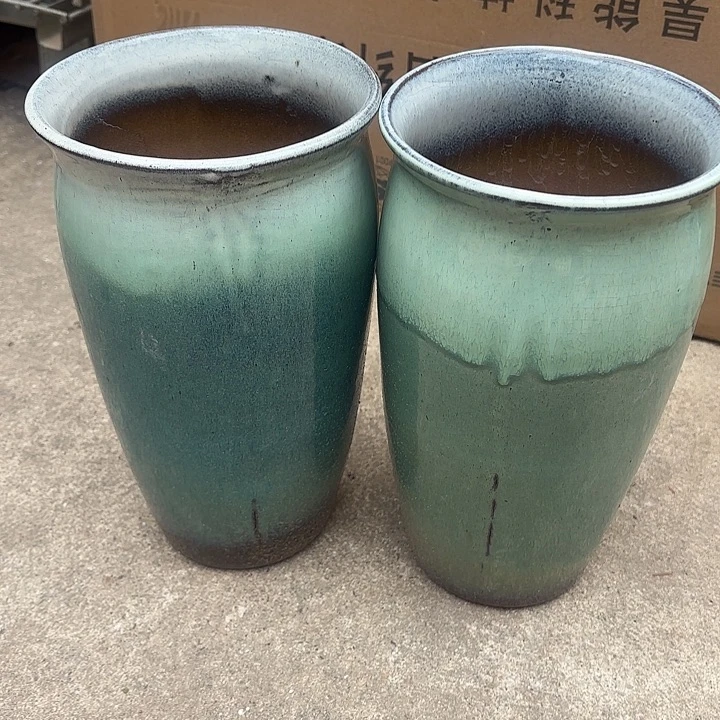 红陶瑕疵两个口径15高度26