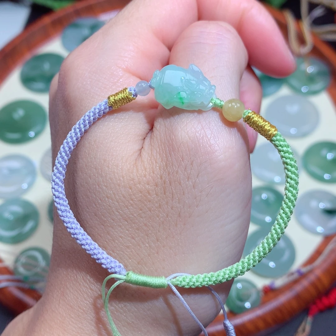 翡翠未镶嵌颈饰翡翠吊坠