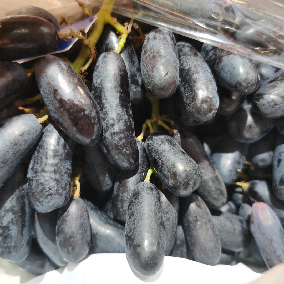 鲜果美人指葡萄19.9一斤装