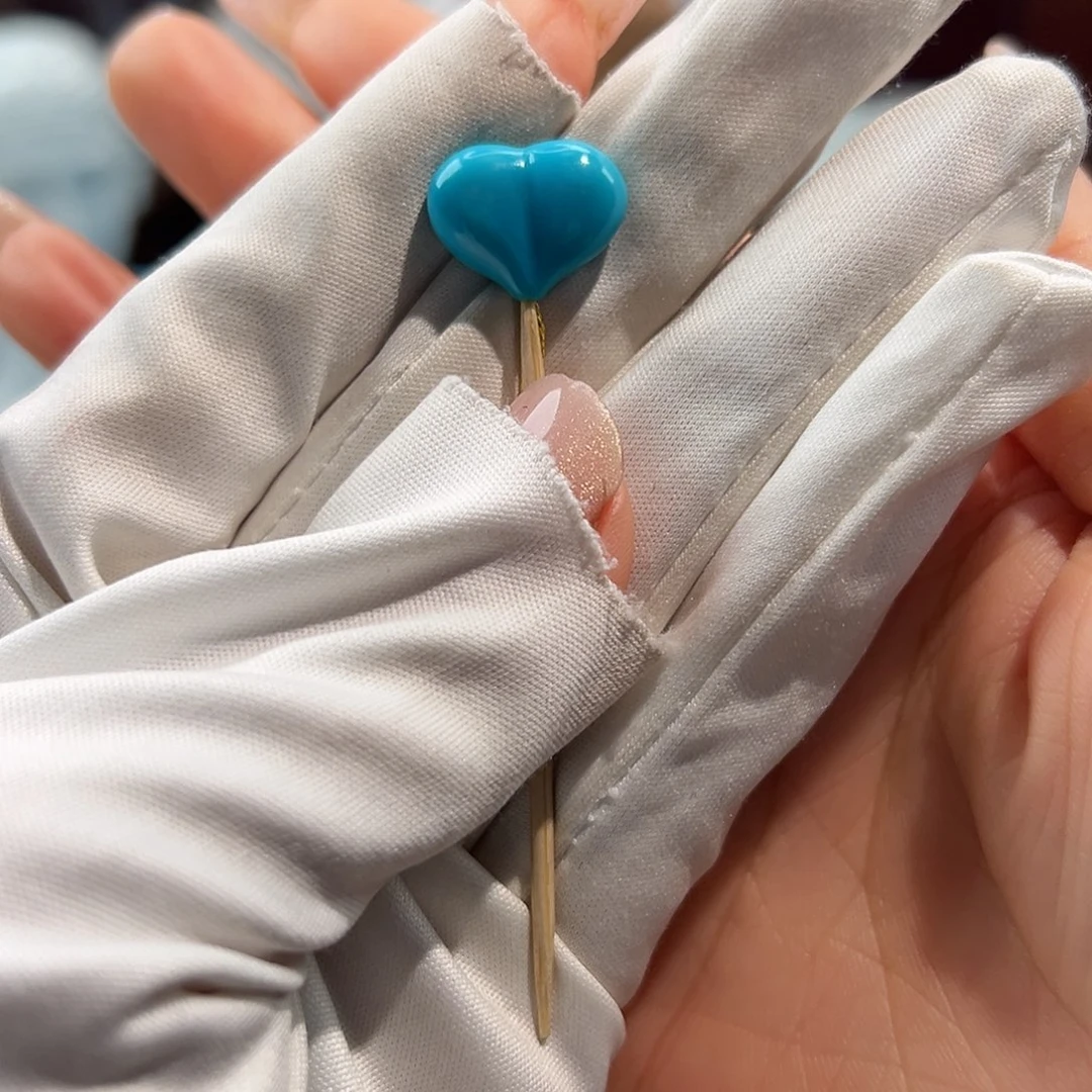 绿松石未镶嵌09玉化料爱心屁桃放漏卡15+