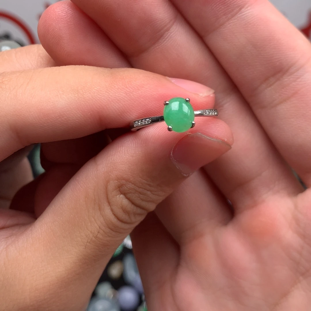 翡翠未镶嵌挂件你是