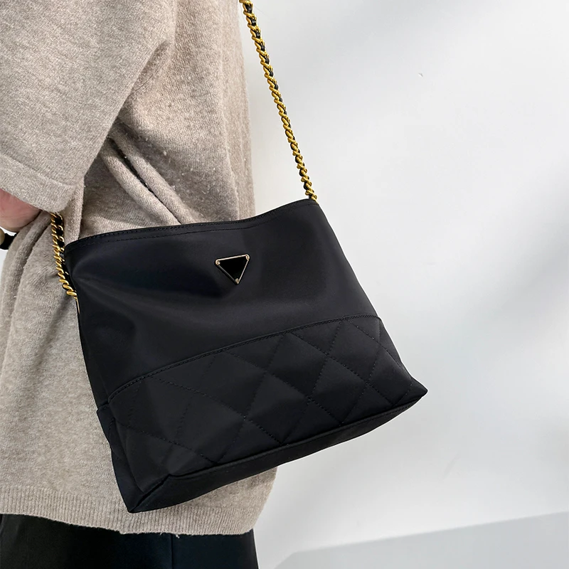 菱格链条流浪包2025新款爆款三防面料百搭大容量斜挎特托包96885