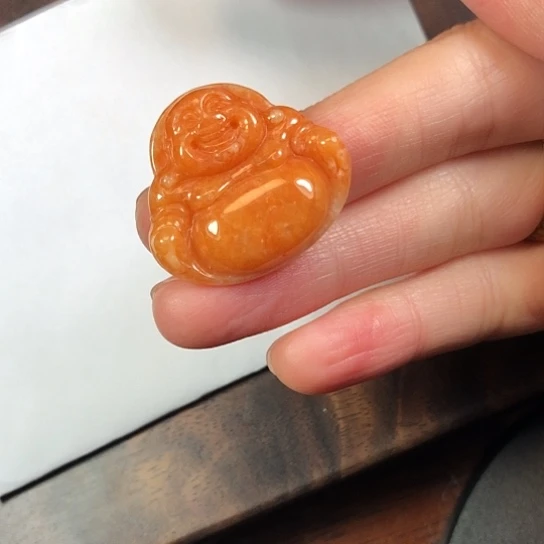 翡翠未镶嵌颈饰缅甸A货，每天下午1点半开播