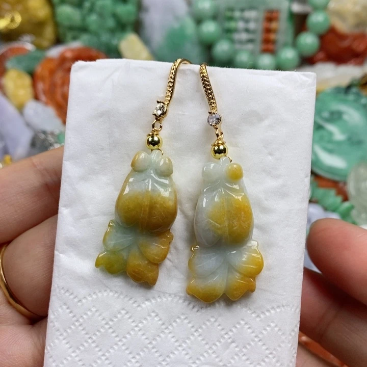 翡翠吊坠(赠链)未镶嵌