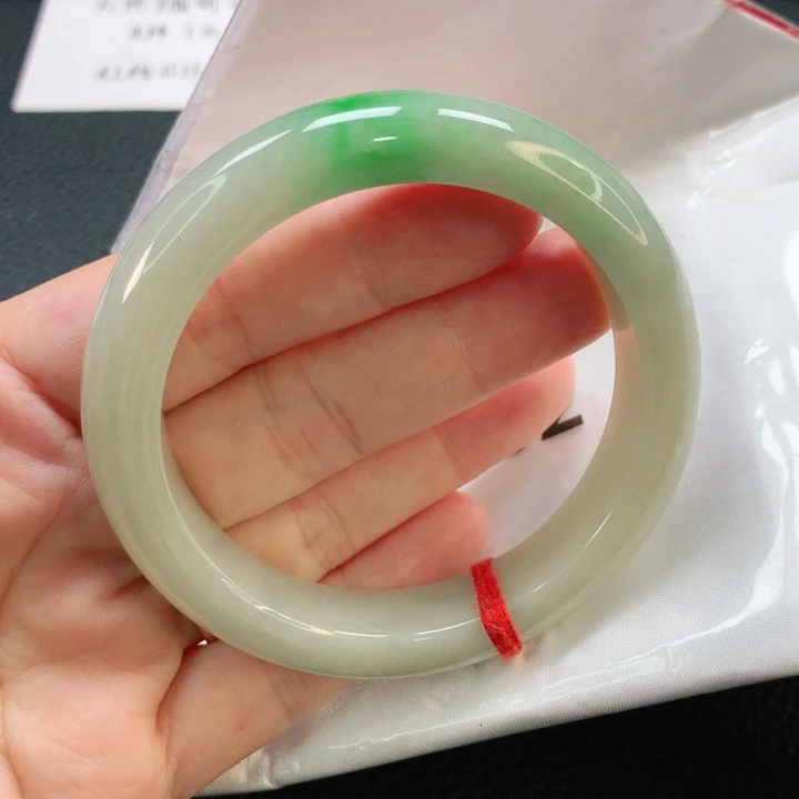 翡翠手镯未镶嵌57正