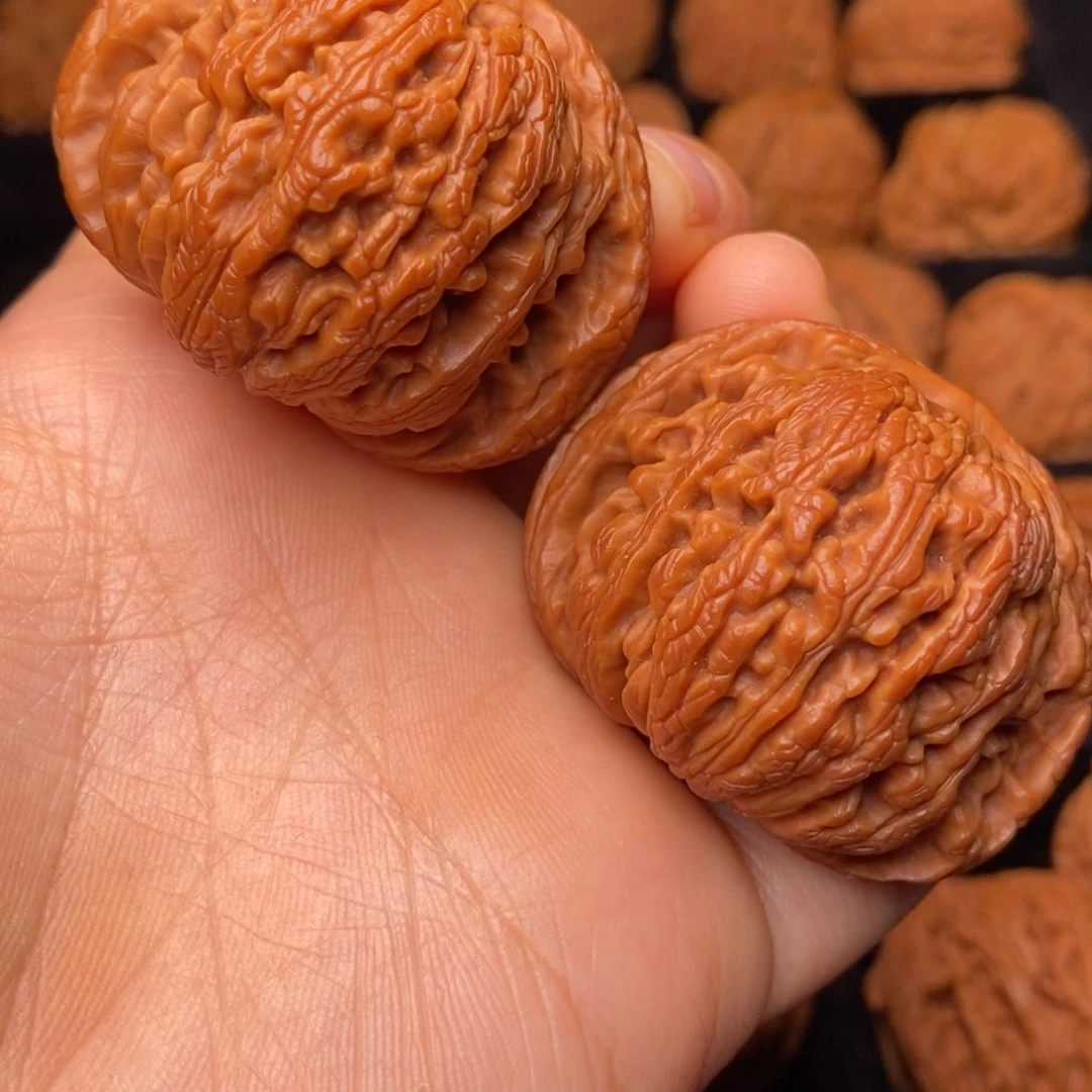 文玩核桃吊坠秦岭野生核桃